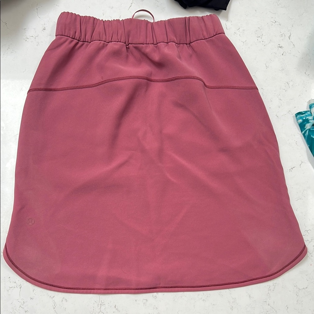 Lululemon Athletica Pink A-Line Knee-Length Skirt for Work